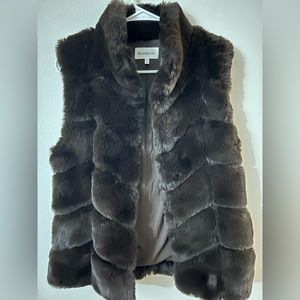 Heartloom Collins Vest.  Never worn